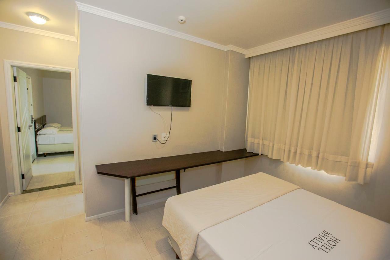 Hotel Bhally Balneario Camboriu Exterior photo